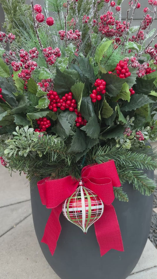 Christmas Splendor Drop-In Arrangement